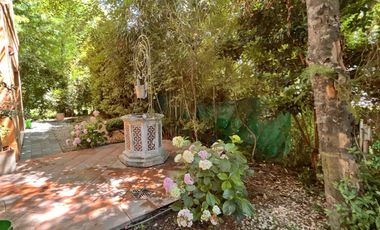 Imponente Propiedad con Piscina en Venta en Fincas de Hudson