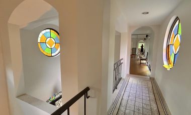 Imponente Propiedad con Piscina en Venta en Fincas de Hudson