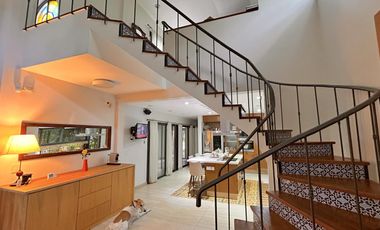 Imponente Propiedad con Piscina en Venta en Fincas de Hudson