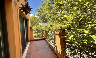 Imponente Propiedad con Piscina en Venta en Fincas de Hudson