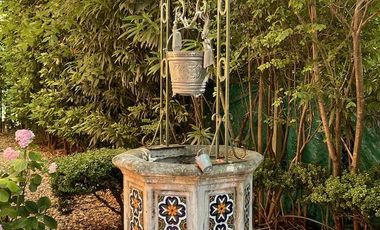 Imponente Propiedad con Piscina en Venta en Fincas de Hudson