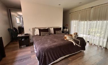 Imponente Propiedad con Piscina en Venta en Fincas de Hudson