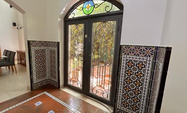 Imponente Propiedad con Piscina en Venta en Fincas de Hudson