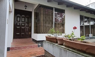 Casa 284 m2 4 habitaciones con Amplio Terreno en El Batán