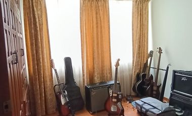 Casa 284 m2 4 habitaciones con Amplio Terreno en El Batán