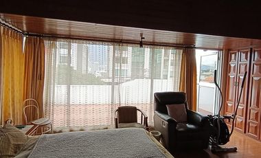 Casa 284 m2 4 habitaciones con Amplio Terreno en El Batán