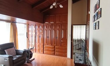 Casa 284 m2 4 habitaciones con Amplio Terreno en El Batán