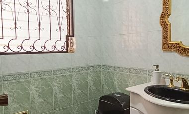 Casa 284 m2 4 habitaciones con Amplio Terreno en El Batán