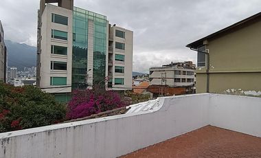 Casa 284 m2 4 habitaciones con Amplio Terreno en El Batán