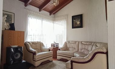 Casa 284 m2 4 habitaciones con Amplio Terreno en El Batán