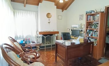 Casa 284 m2 4 habitaciones con Amplio Terreno en El Batán