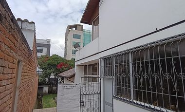Casa 284 m2 4 habitaciones con Amplio Terreno en El Batán