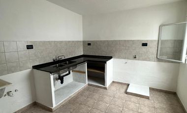 Casa en barrio empalme