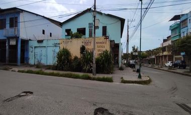 Terreno Urbano Esquinero en el Centro de Esmeraldas