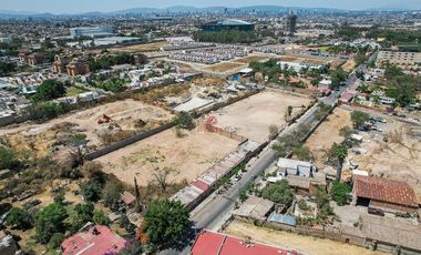 Terreno en venta en Huentitán Guadalajara 4,030 m² para desarrollo vertical.