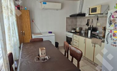 En Venta, Casa de 3 Dormitorios, Barrio Don Higinio II, Fernandez Oro