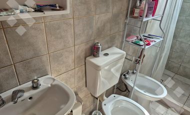 En Venta, Casa de 3 Dormitorios, Barrio Don Higinio II, Fernandez Oro