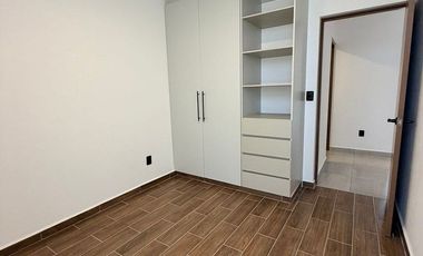 Departamento en ZAKIA (dentro de plaza comercial) (SM)