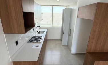 Departamento en ZAKIA (dentro de plaza comercial) (SM)