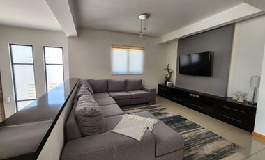 CASA EN VENTA ZONA VALLES IMPECABLE