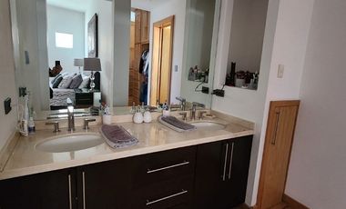 CASA EN VENTA ZONA VALLES IMPECABLE