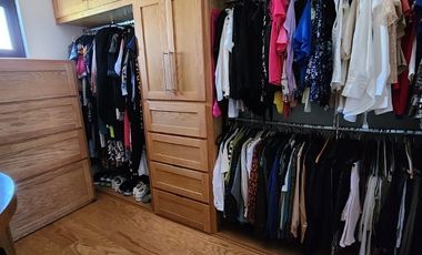 CASA EN VENTA ZONA VALLES IMPECABLE