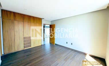 CASA EN VENTA - FRACCIONAMIENTO BOSQUES DE LA TRINIDAD