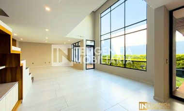 CASA EN VENTA - FRACCIONAMIENTO BOSQUES DE LA TRINIDAD