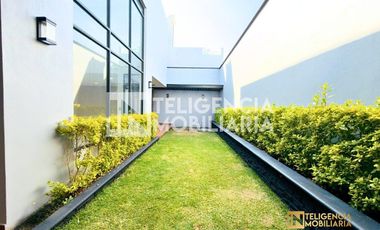 CASA EN VENTA - FRACCIONAMIENTO BOSQUES DE LA TRINIDAD