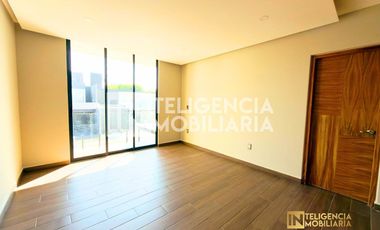 CASA EN VENTA - FRACCIONAMIENTO BOSQUES DE LA TRINIDAD