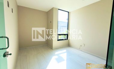 CASA EN VENTA - FRACCIONAMIENTO BOSQUES DE LA TRINIDAD