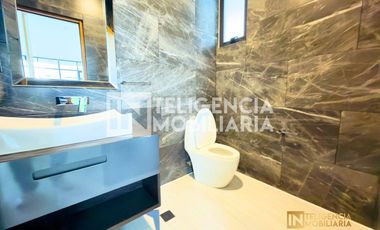 CASA EN VENTA - FRACCIONAMIENTO BOSQUES DE LA TRINIDAD