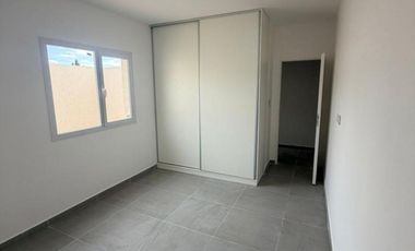 Vende Casa en PH de 1 Sóla Planta