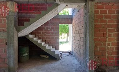 Vende Casa  en Barrio Privado Santa Rita Plottier