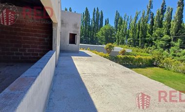 Vende Casa  en Barrio Privado Santa Rita Plottier