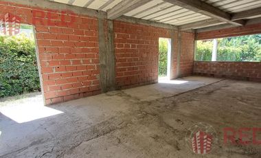 Vende Casa  en Barrio Privado Santa Rita Plottier