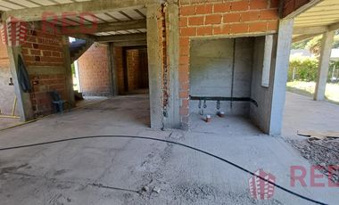 Vende Casa  en Barrio Privado Santa Rita Plottier