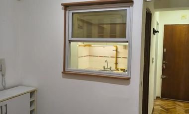 Departamento monoambiente con cochera doble. - La Lucila