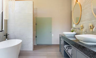 Casa Lulu – Villa de lujo con diseño tropical, paneles solares y piscina privada