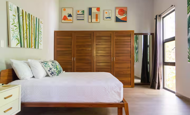 Casa Lulu – Villa de lujo con diseño tropical, paneles solares y piscina privada