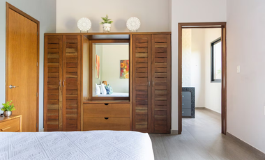 Casa Lulu – Villa de lujo con diseño tropical, paneles solares y piscina privada