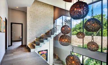 Casa Lulu – Villa de lujo con diseño tropical, paneles solares y piscina privada