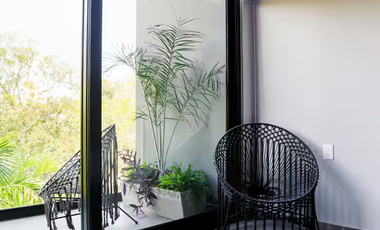 Casa Lulu – Villa de lujo con diseño tropical, paneles solares y piscina privada