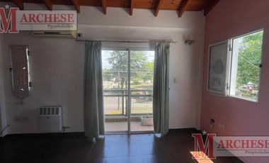 Departamento PH 3 ambientes en alquiler en Ituzaingó