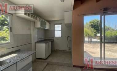 Departamento PH 3 ambientes en alquiler en Ituzaingó