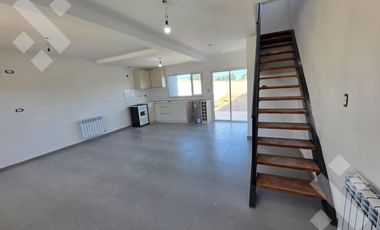 En Venta, Duplex de 2 Dormitorios, Bº  Bella Vista, Plottier