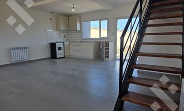 En Venta, Duplex de 2 Dormitorios, Bº  Bella Vista, Plottier