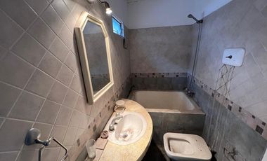 PH de 4 ambientes   2 cocheras en  alquiler en Olivos