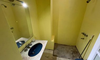 PH de 4 ambientes   2 cocheras en  alquiler en Olivos