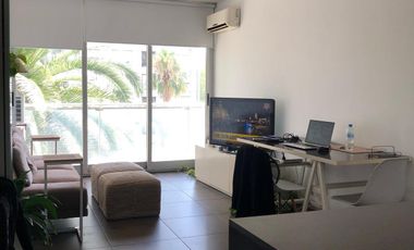 Departamento de 2 ambientes con cochera en  Torre AWWA Olivos